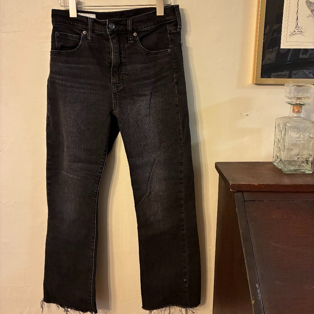 GAP Black Cropped Raw-Hem Jeans